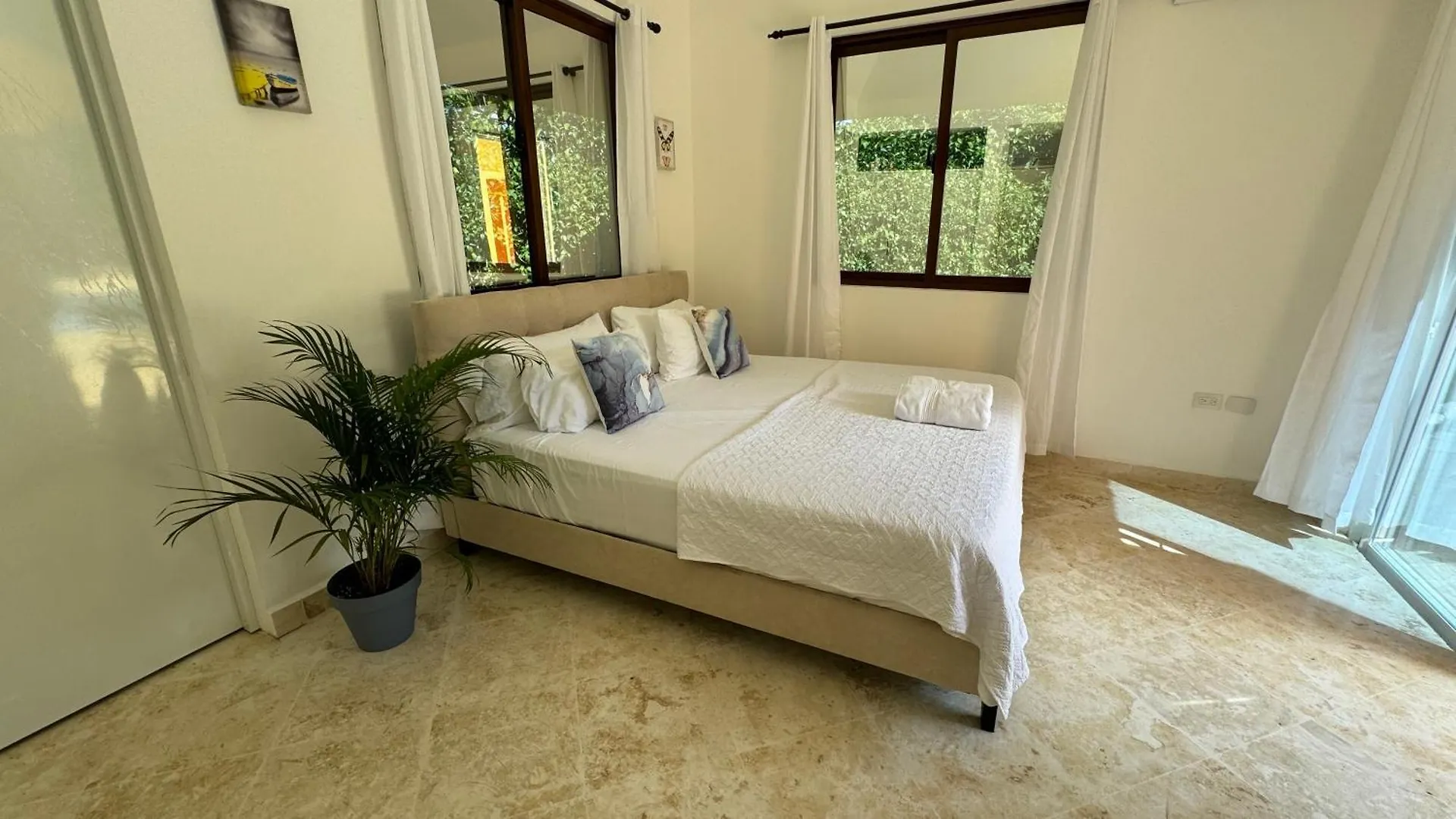 Oceanfront Cristamar Apartment Cabarete
